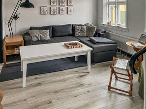 TV - "Cedomir" - 400m from the sea by Interhome (Rønne)