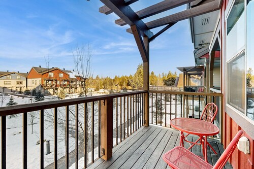 Modern McCall Retreat, Sleeps 6, Close to Lake