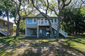 Exterior - Another Smith in the Sea | Boho-Chic Marsh Views + Breathtaking Sunsets | Walk to Beach | Sleeps 10 (Edisto Beach)