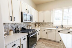 Private kitchen - Poolside Oasis in Surprise AZ 4BR Sleeps 12 Family-Friendly (Surprise)