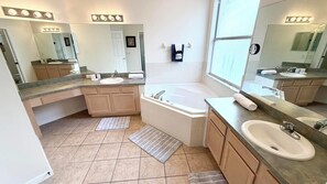 Bathroom - Charming Calabay Parc 6/4 Pool Home, with game room. 15 minutes from Disney parks. (Davenport)