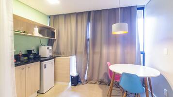 Superior Studio, City View | Private kitchen