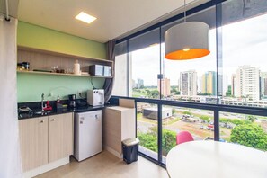 Studio Supérieur, vue ville | Cuisine privée