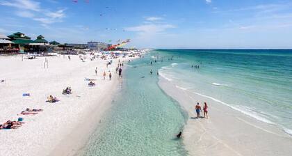 Santa Rosa Beach Retreat with Room for 6