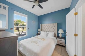 Room - 4Bd 3Ba 2 Master, 8.7m to Disney, No Resort Fees! (Davenport)