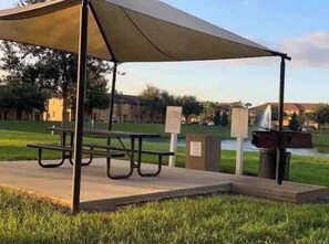 Outdoor dining - 4Bd 3Ba 2 Master, 8.7m to Disney, No Resort Fees! (Davenport)