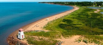 Oceanview Escape, 3 BR, with Kayaks