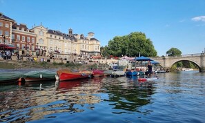 Miscellaneous - NEW! 2 Bedroom Flat | Free Parking + PS5 + Games | Prime Richmond | Station (Richmond)