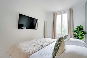 Apartamento | 1 quarto, espaço de trabalho para notebook