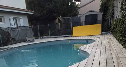 Studio avec jardin et piscine