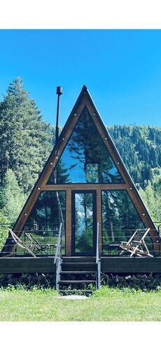 Tranquil 2-bedroom cottage in Hatsvali, Mestia with a view on Ushba’s twin peaks