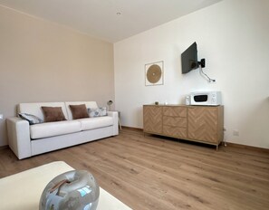 TV - Cosy studio, new, near Royan&beaches-Calme&fully equipped (Breuillet)