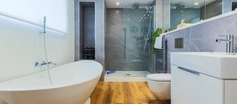 Luxury Coastal Room - Penarth