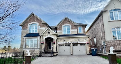 Elegant Spacious Retreat • 15 mins from YYZ.