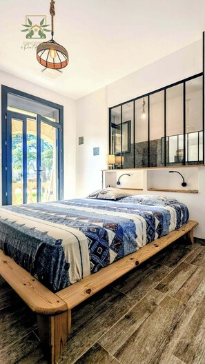 4 Schlafzimmer, Schreibtisch, Bügeleisen/Bügelbrett, Reisekinderbett