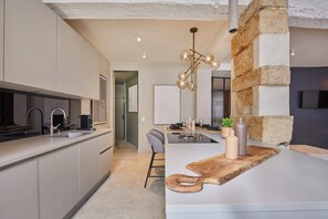 Apartment | Private kitchen - Superb Duplex in the Center of Paris (Paris)
