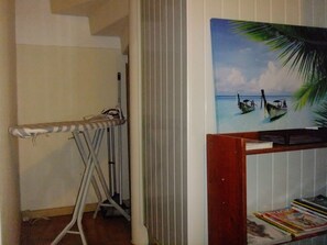 Interior - Garden apartment, 4 minutes from the beach (Case-Pilote)