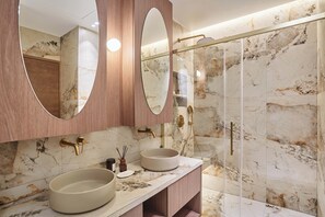 Apartment | Bathroom - Luxurious Airconditioned Apartment Arc de Triomphe (Paris)