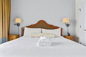 Room - Marina Inn 2BR Condo Pools Dining, Waterway views (Myrtle Beach)