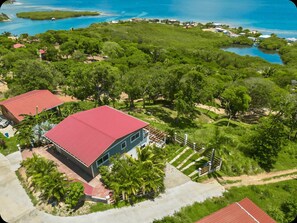 Exterior - Infinity Pool & Ocean View Studio - Sunset (Santos Guardiola)
