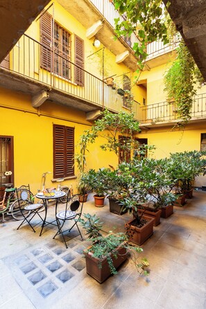 Outdoor dining - Apartment Porta Ticinese - Navigli (Milano)