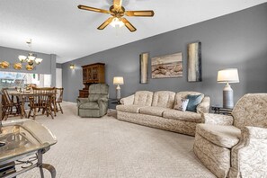 Apartment (2 Bedrooms) | Interior - Upstay 2BR Golfer's Retreat w Patio Ventura Resort (Orlando)