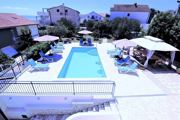 Schwimmbad des Ferienhauses