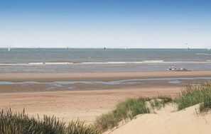 Beach nearby - Cozy home in Oostduinkerke with WiFi (Oostduinkerke)