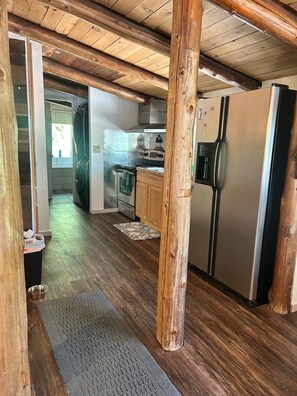 Interior - Perfect 2-bedroom cabin - your official basecamp for your Port Angeles getaway (Port Angeles)