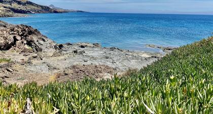 Dammuso Suvaki sea
