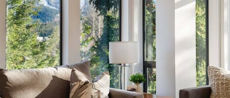 Apartment, Multiple Beds, Patio, Mountain View (Cedar Sky at Ravencrest) | Living area