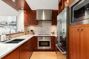 House, Berbilang Katil, Patio, Mountain View (Northlight Retreat at Alpine Greens) | Dapur peribadi