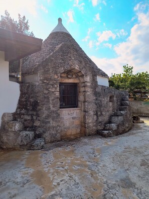 Exterior - Dimora del Fragno – Trullo, garden and relax 5 minutes from the Castellana Caves (Puglia)