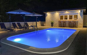 A heated pool - Awesome home in Slunj with sauna (Slunj)