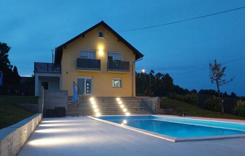 Maison confortable à Slavonski Brod