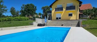 Cozy home in Slavonski brod