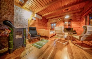 Interior - Pet friendly home in Brebrovac with WiFi (Brebrovac)