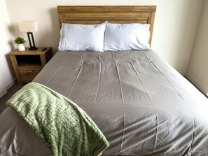 3 chambres, fer et planche à repasser, Wi-Fi, literie fournie