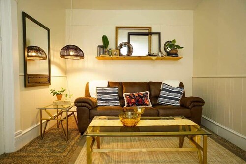 Vintage Apartment Near NDSU and Downtown Fargo