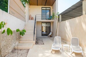 Terrace/patio - Spacious 3-bedroom house with pool in vibrant Centro (Centro)