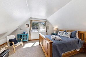 3 bedrooms, WiFi, bed sheets - Tahoe Cabin Near Slopes & Lake 3BR 2BA (South Lake Tahoe)