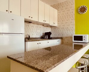 Fridge, microwave, coffee/tea maker, electric kettle - Golden Stay in Maspalomas (San Bartolomé de Tirajana)