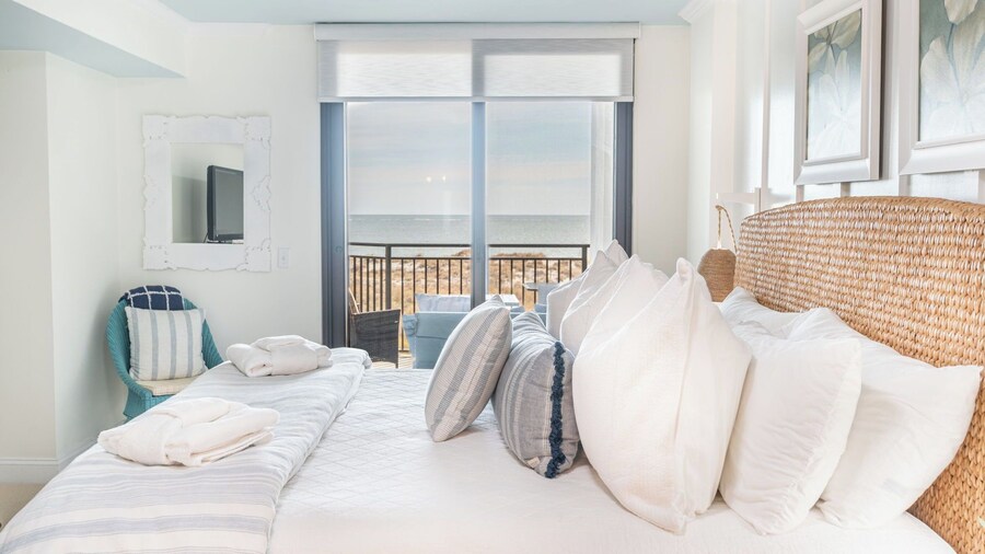 219 D Shipwatch by Avantstay Wild Dunes Beachfront Condo Pool Access + Private Balcony