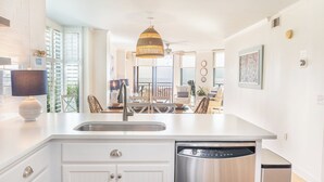 อพาร์ทเมนท์ (3 Bedrooms) | ภายใน