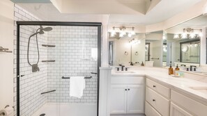 Lägenhet (3 Bedrooms) | Interiör