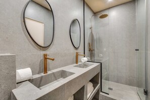 Bathroom - Spacious Apartment - 2br/10p - Place D'italie (Paris)