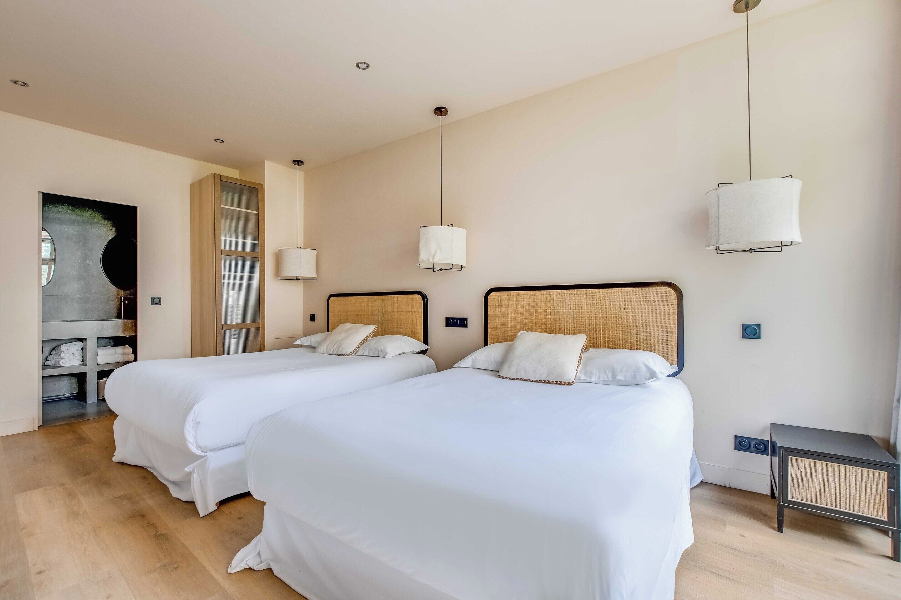 Apartment | 3 bedrooms, bed sheets