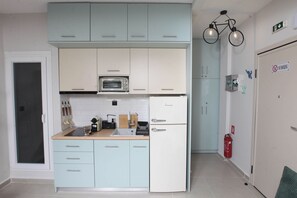 Private kitchen - Los Ampeles (Ampelokipi)