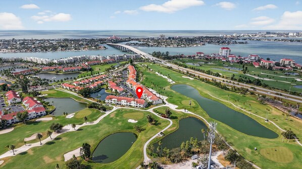 Golf - Golf course in Isla Del Sol comm.Large & open 2/2 close to beach w pool/hot tub (St. Petersburg)