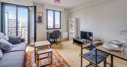 Spacious Studio 2P - Near La Defense